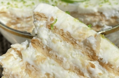 Torta-brownie com mousse de limão
