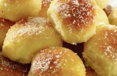 Pão Bolinha de leite condensado no liquidificador