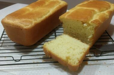 Pão de farinha de amêndoa rápida