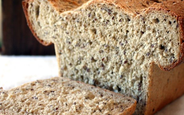 Melhore seu café da manhã com essa receita deliciosa de pão de linhaça!
